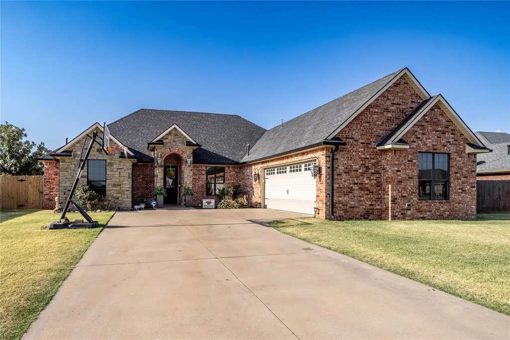 2200 Stratta Drive, Weatherford, OK 73096 - #1