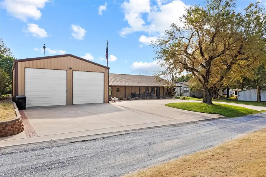217 N Pioneer Street, Fort Cobb, OK 73038 - #2