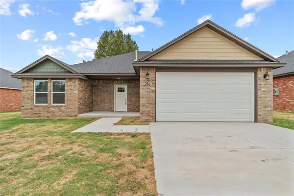 216 E Abbot Lane, Mustang, OK 73064
