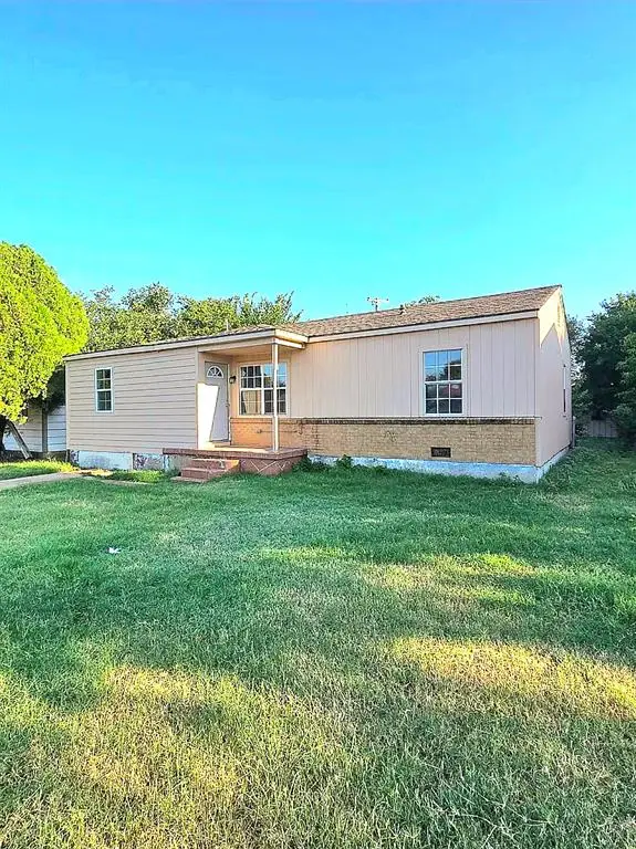 717 Judy Avenue, Altus, OK 73521 - #1