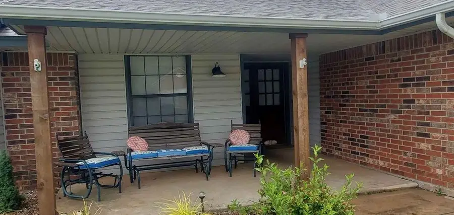 1616 NE 10th Street, Moore, OK 73160 - #2