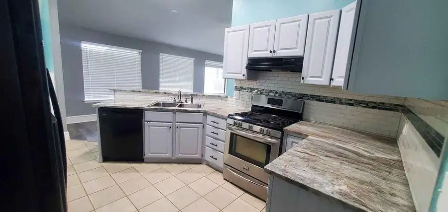 1616 NE 10th Street, Moore, OK 73160 - #3