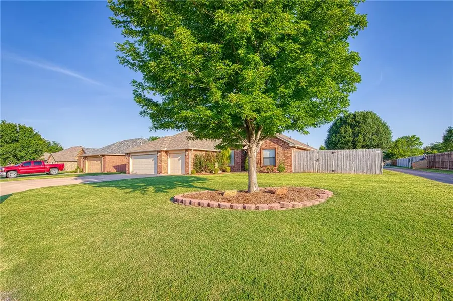 108 Bullard Drive, Elk City, OK 73644 - #2