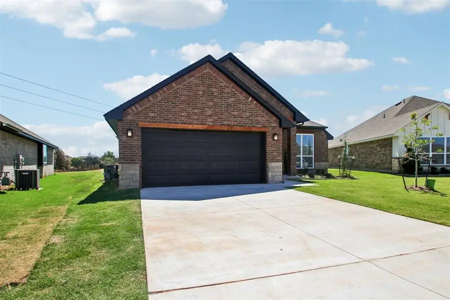 14012 Tybee Island Drive, Yukon, OK 73099 - #2