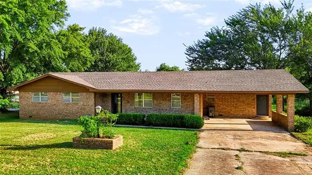 130 W Gist Avenue, Roff, OK 74820 - #3