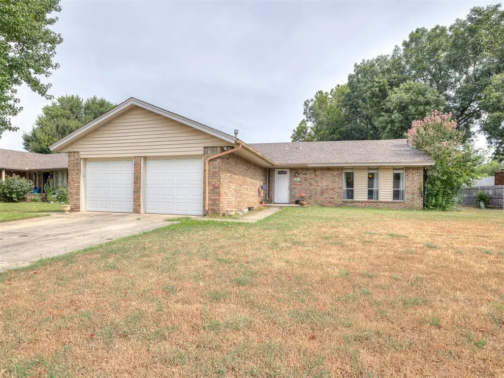 1176 Robin Hood Lane, Norman, OK 73072 - #1