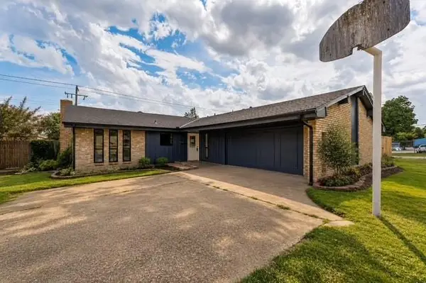 6736 Cherry Place, Oklahoma City, OK 73127