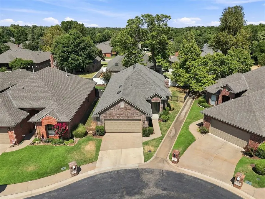 4033 NE 138th Street, Edmond, OK 73013 - #2
