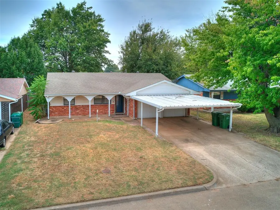 210 E Cherry Avenue, Yukon, OK 73099 - #3