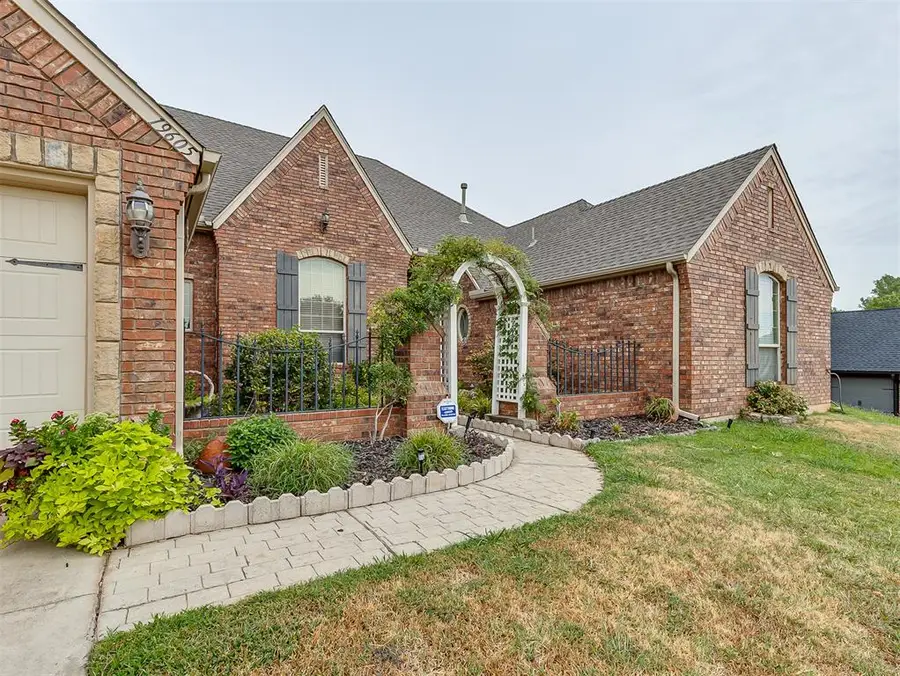 19605 Talavera Lane, Edmond, OK 73012 - #2