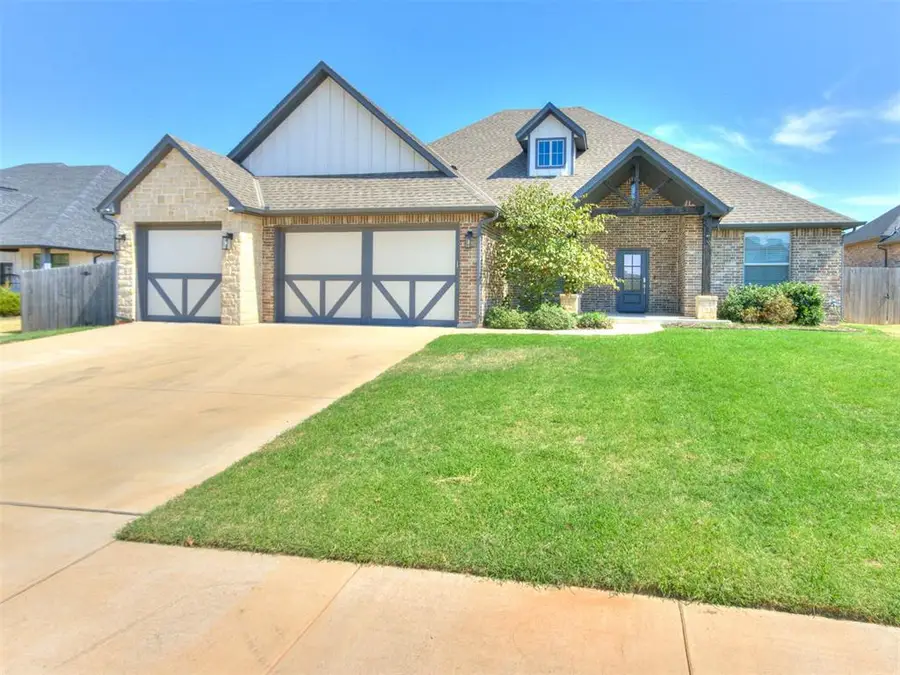 1124 Colonial Avenue, Tuttle, OK 73089 - #2