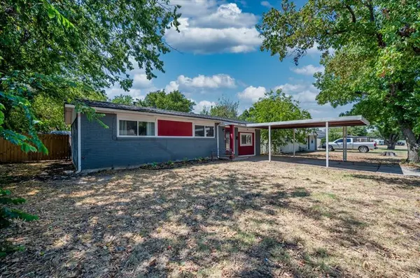 604 SW 14th Street, Moore, OK 73160