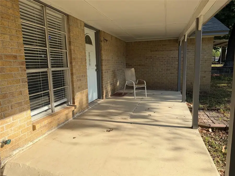 1414 Mitacek Avenue, Prague, OK 74864 - #3