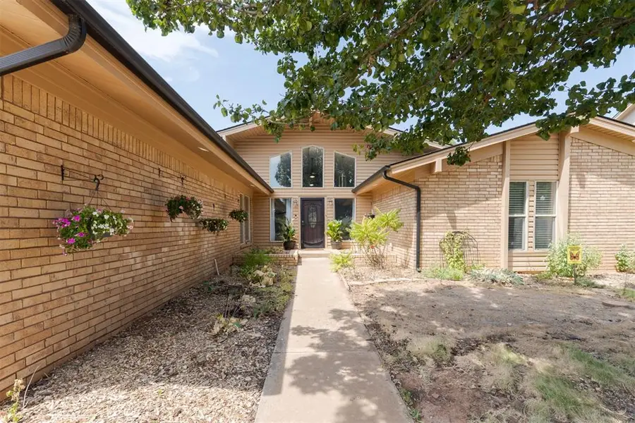6701 Newman Drive, Oklahoma City, OK 73162 - #3