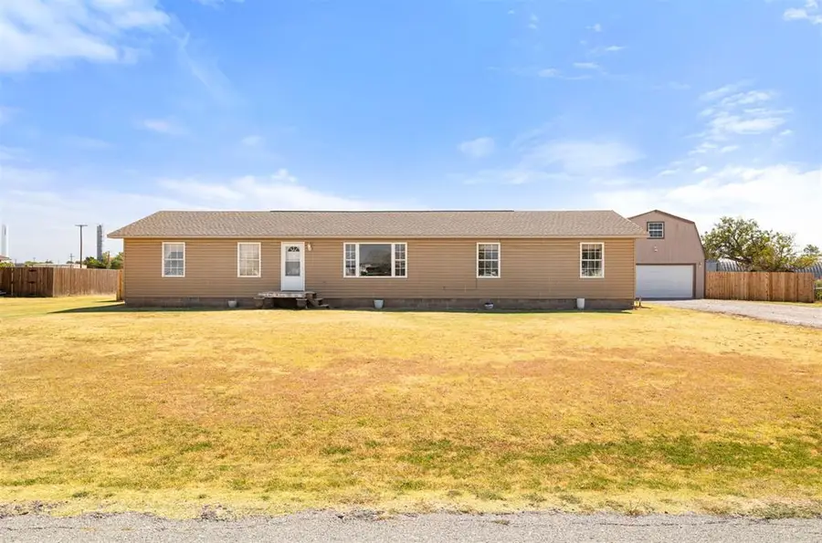 205 Chickasha Avenue, Amber, OK 73004 - #3