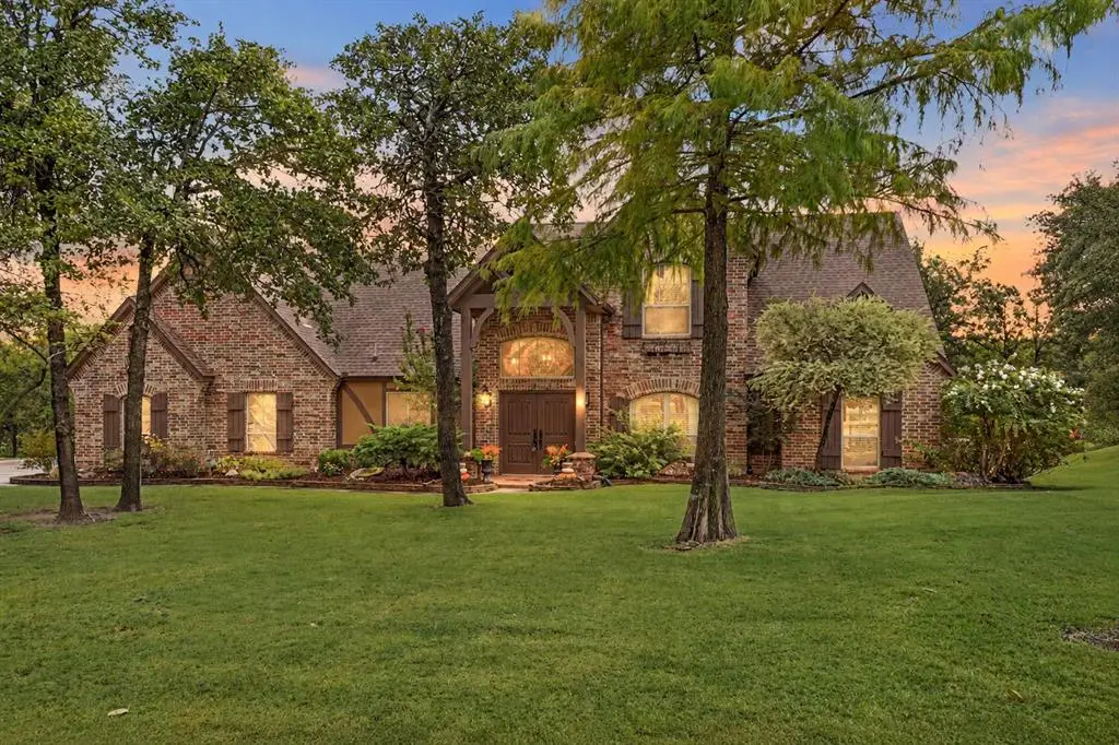 216 N Oaks Road, Harrah, OK 73045 - #1