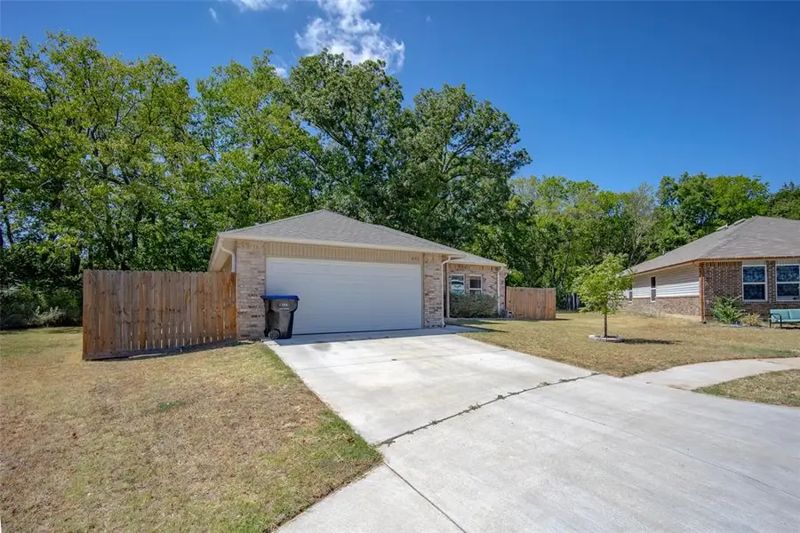 822 Highgarden Circle, Noble, OK 73068 - #3