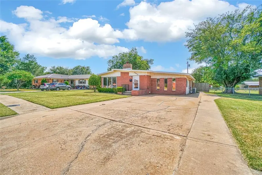 1909 N Flamingo Lane, Altus, OK 73521 - #2