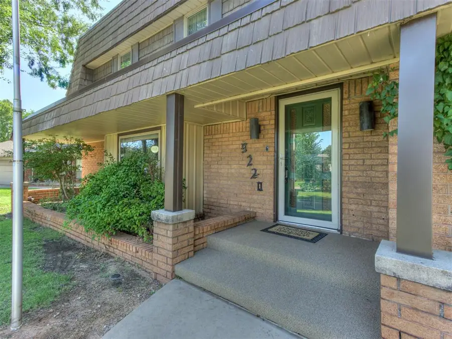 9220 Sutton Place, Oklahoma City, OK 73132 - #2