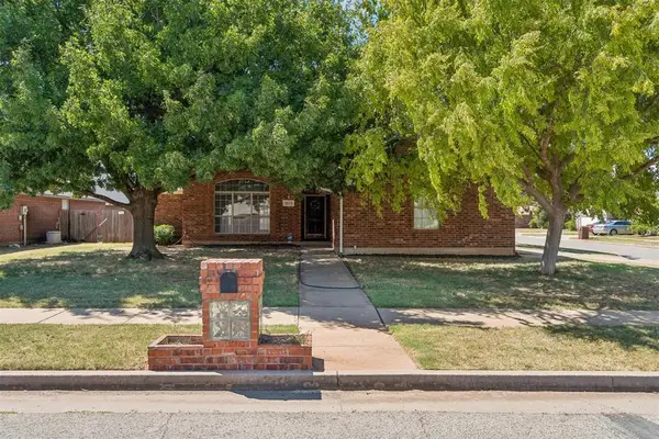 18113 Laurel Oak Drive, Edmond, OK 73012