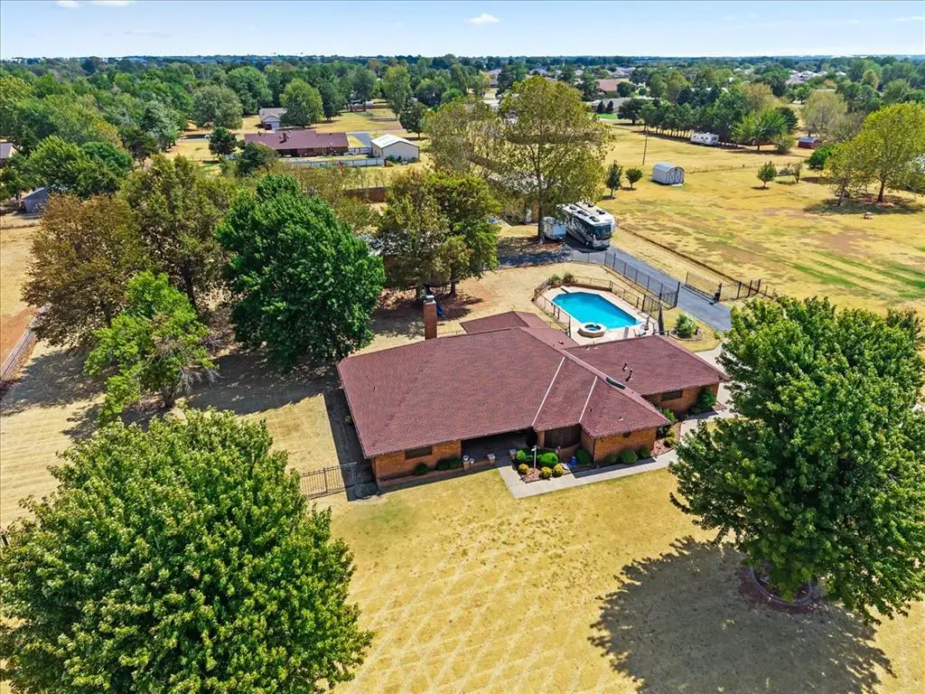 826 S Ebeling Drive, Mustang, OK 73064 - #1