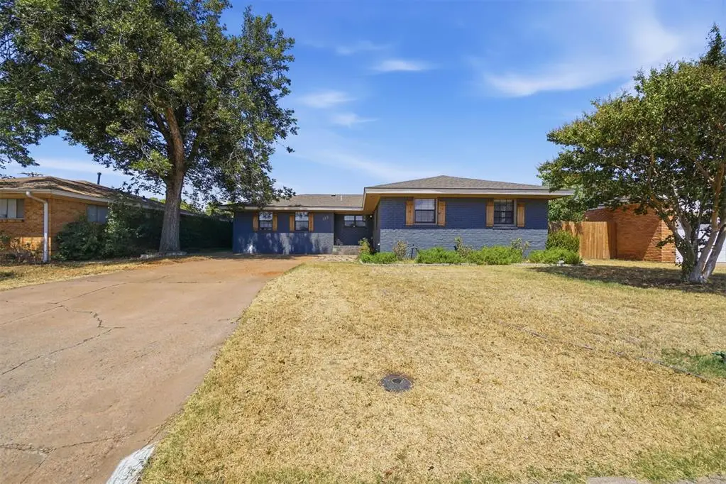 113 Sumner Drive, Altus, OK 73521 - #1