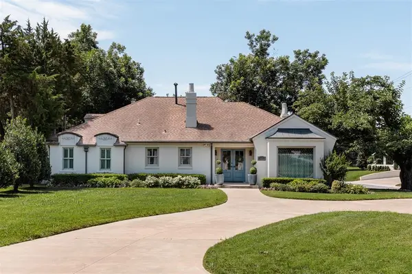 1122 Larchmont Lane, Oklahoma City, OK 73116