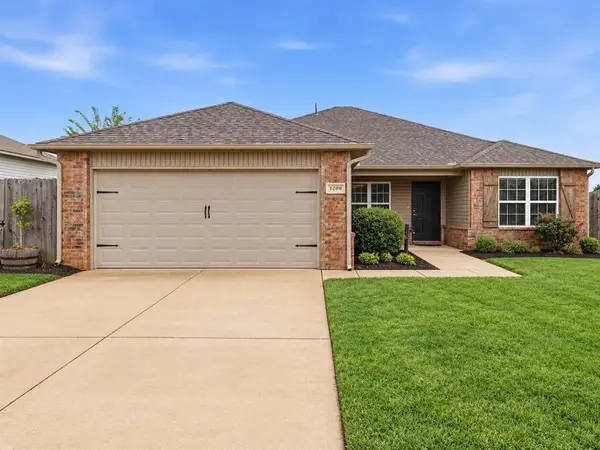 1200 Granite Lane, Noble, OK 73068