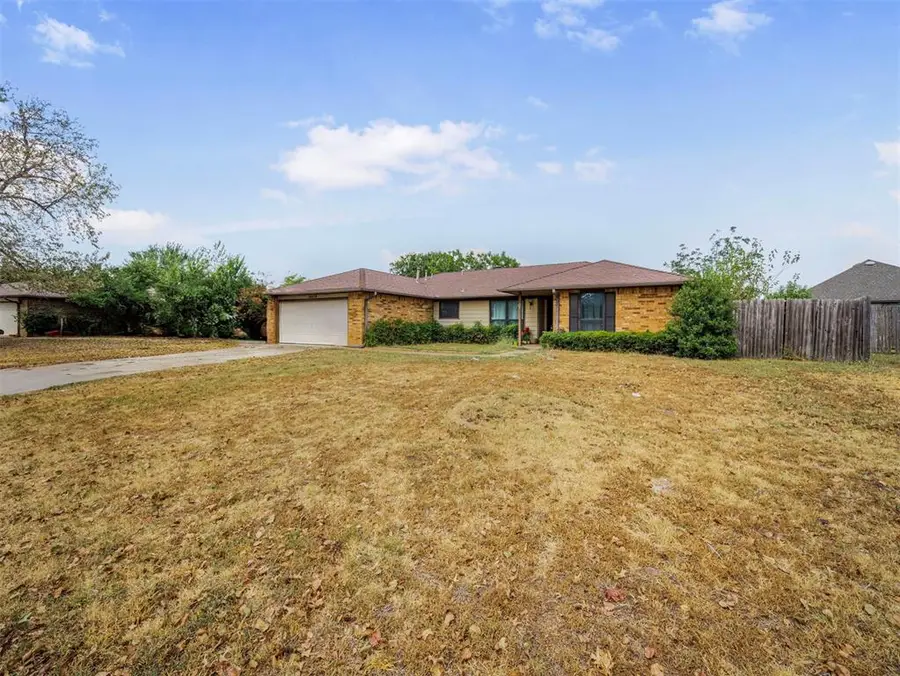 10529 NW 40th Street, Yukon, OK 73099 - #2