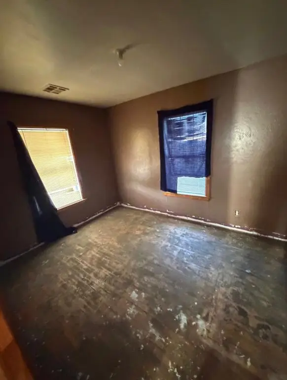 2124 SW 21st Street, Oklahoma City, OK 73108 - #3