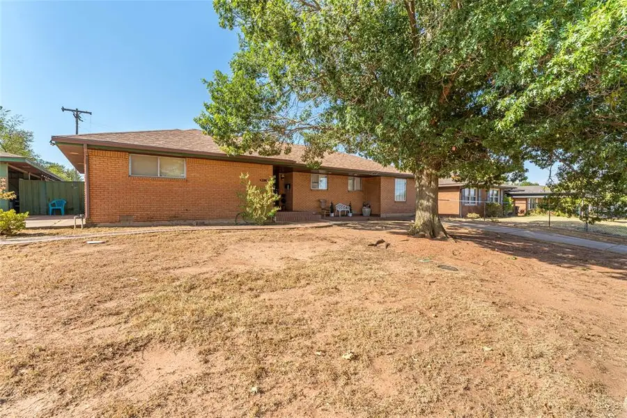 1200 Barker Road, Clinton, OK 73601 - #3