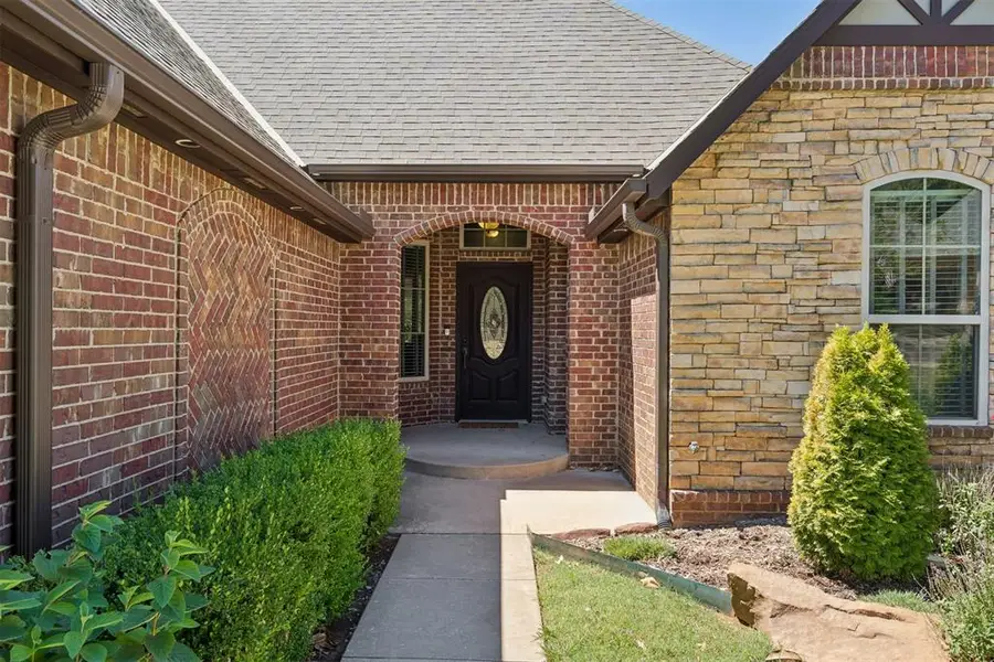 3325 Cheyenne Villa Circle, Edmond, OK 73013 - #3