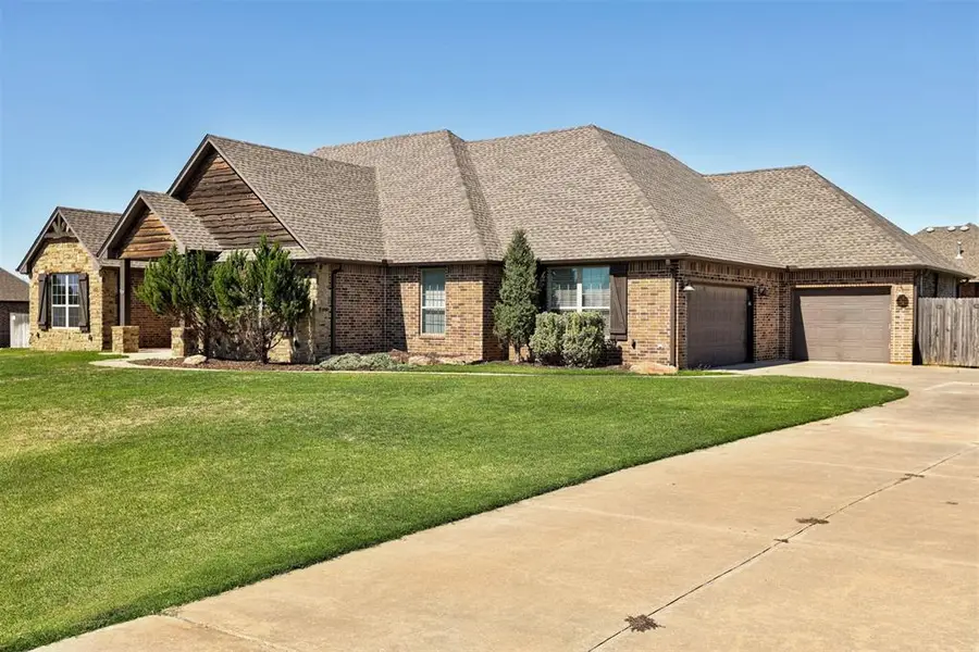 4805 Crestmere Lane, Edmond, OK 73025 - #2