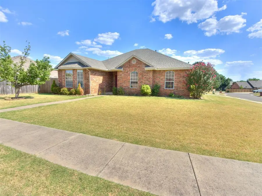 2100 Bradford Way, Edmond, OK 73003 - #2