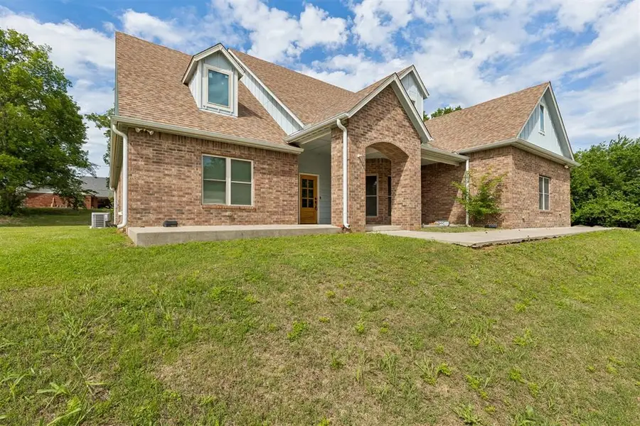 551 W 9th Avenue, Bristow, OK 74010 - #2