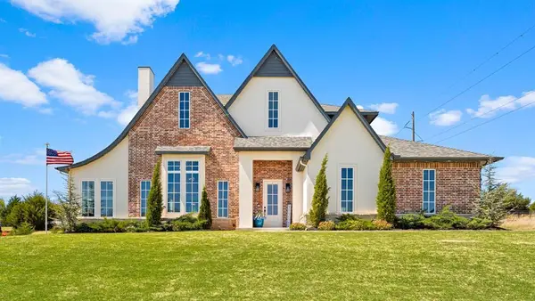 3261 Red Ridge Drive, Blanchard, OK 73010
