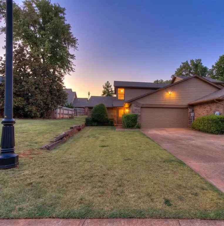105 Woodbridge Circle, Edmond, OK 73012 - #1