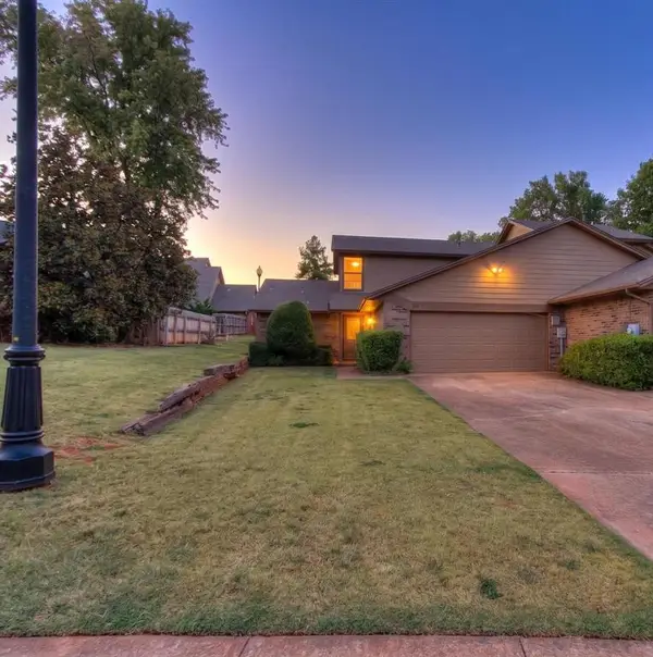 105 Woodbridge Circle, Edmond, OK 73012