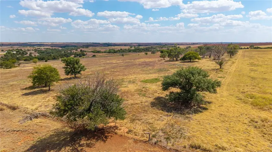 23165 E 1020 Road, Clinton, OK 73601 - #3
