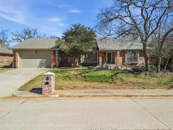 2008 Brookwood Place, Edmond, OK 73034