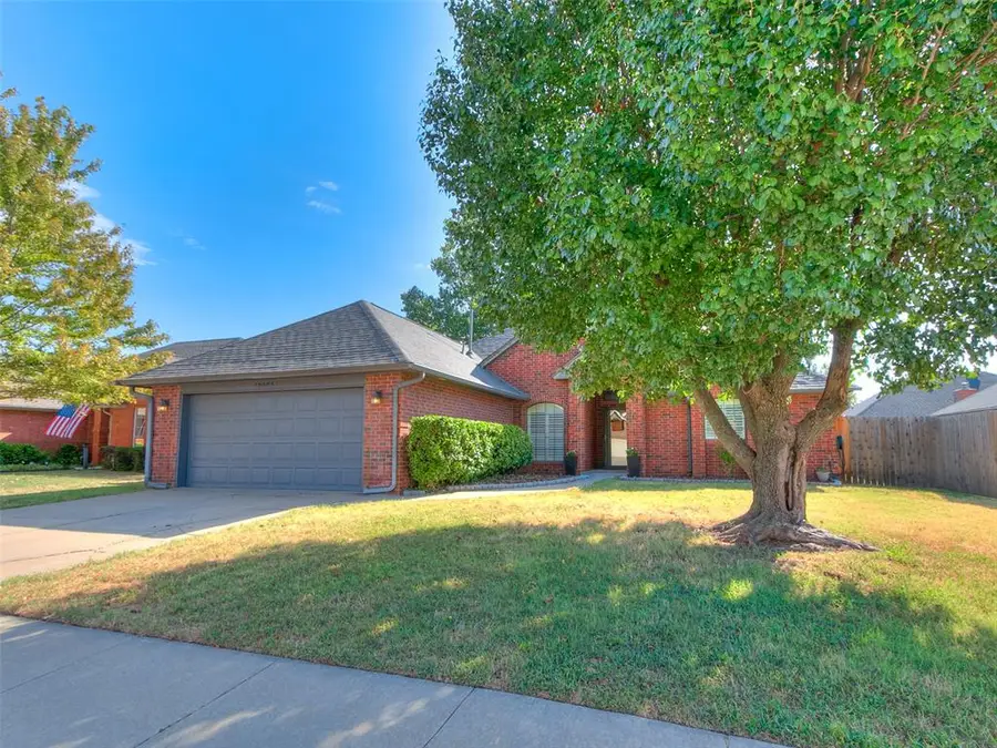 18404 Chestnut Oak Drive, Edmond, OK 73012 - #2
