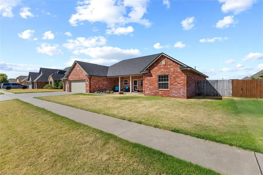 2209 Pinnacle Drive, Weatherford, OK 73096 - #2