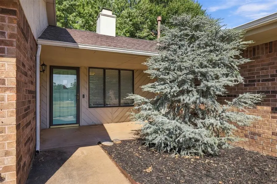 1209 Bluff Creek Drive, Edmond, OK 73012 - #2