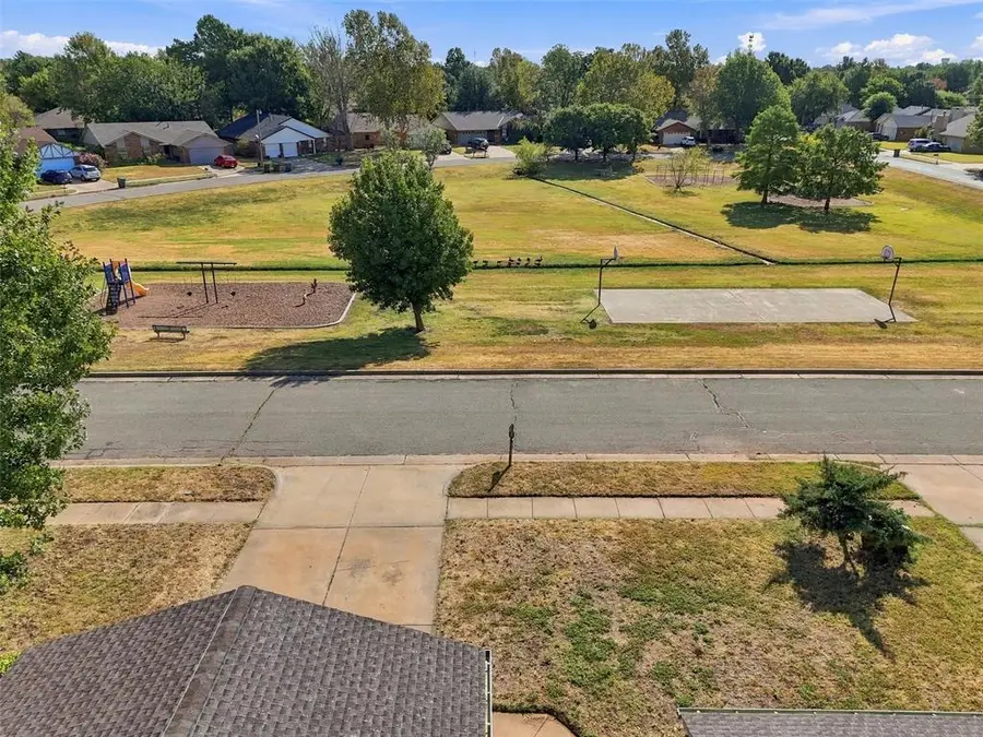 1209 Bluff Creek Drive, Edmond, OK 73012 - #3