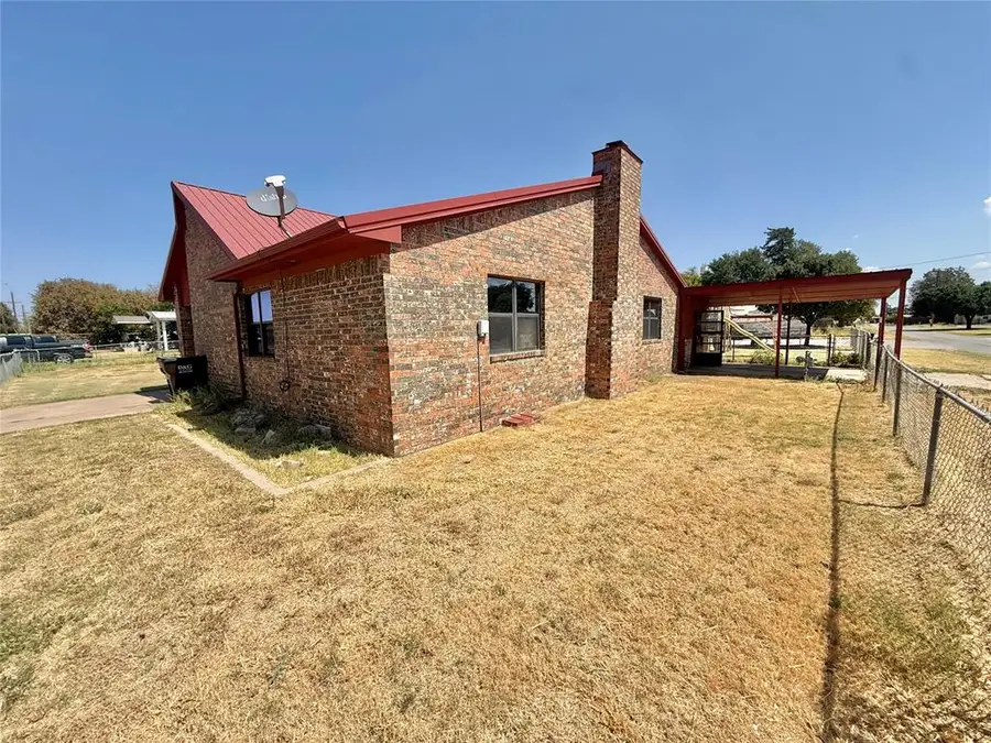 134 S Grand Avenue, Martha, OK 73556 - #2