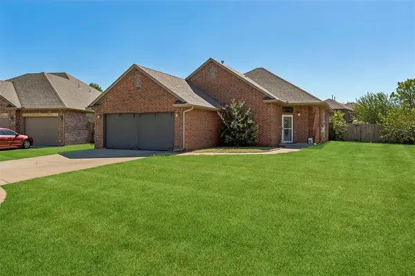 4712 Elk Creek Drive, Yukon, OK 73099