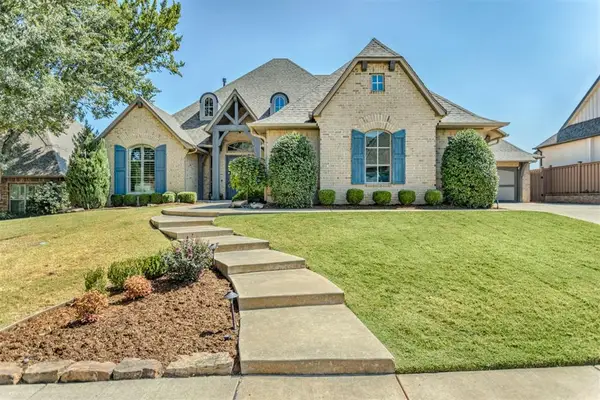 3216 Hillside Drive, Edmond, OK 73012