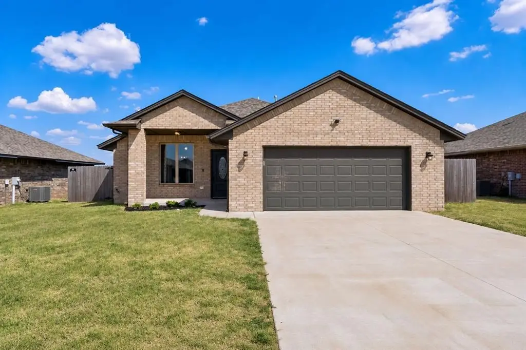1112 S Colt Lane, Mustang, OK 73064 - #1