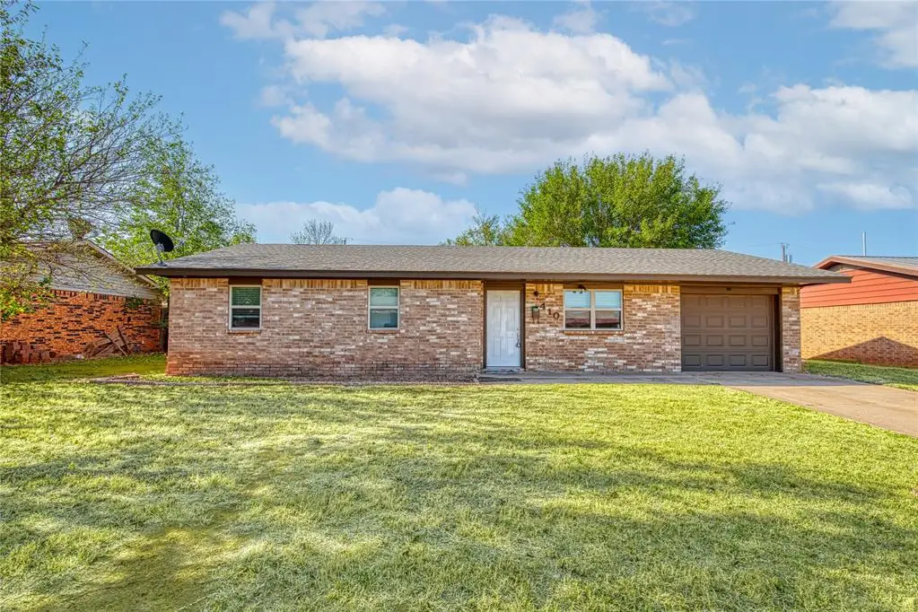 410 Hoover Circle, Elk City, OK 73644 - #1