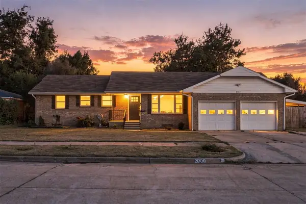 2903 Meadow Lane, Edmond, OK 73013
